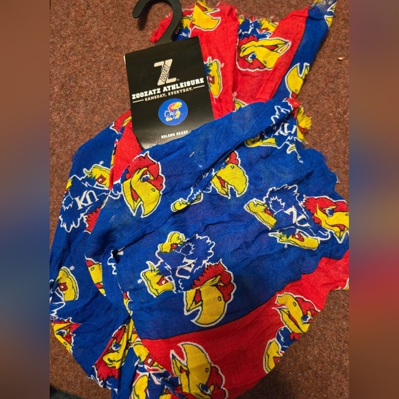 New Kansas Jayhawks Scarf - Picture 4 of 5